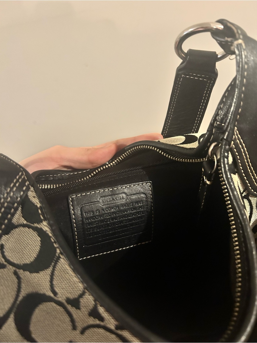 VINTAGE Coach Black and Cream Signature Hobo with Turn-Lock Front - Picture 3 of 3